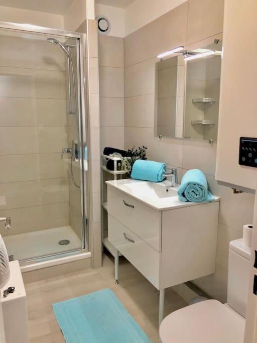 Le Brusc. Design, Parking, Wifi & Double Vue! Apartment ซิ-ฟูร์-เล-ปลาจ ภายนอก รูปภาพ