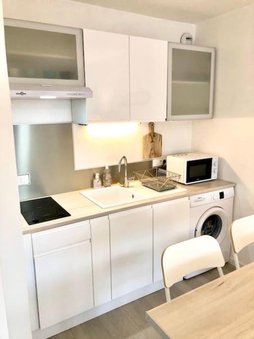 Le Brusc. Design, Parking, Wifi & Double Vue! Apartment ซิ-ฟูร์-เล-ปลาจ ภายนอก รูปภาพ
